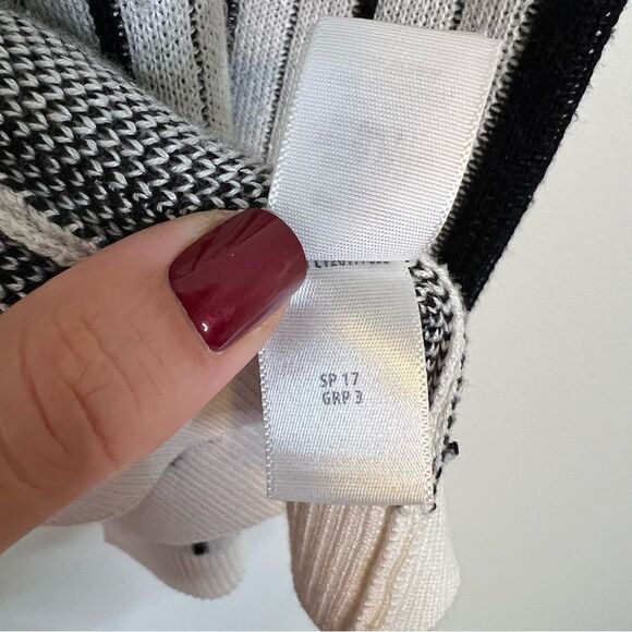 St. John Wool Cashmere Blend Open Front Cardigan Sweater Black White Stripe Sz S - Picture 10 of 10